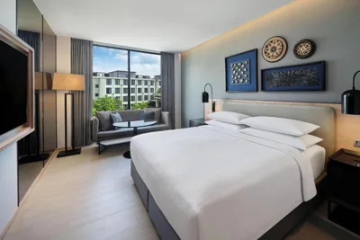 킹룸 — Four Points by Sheraton Phuket Patong Beach Resort